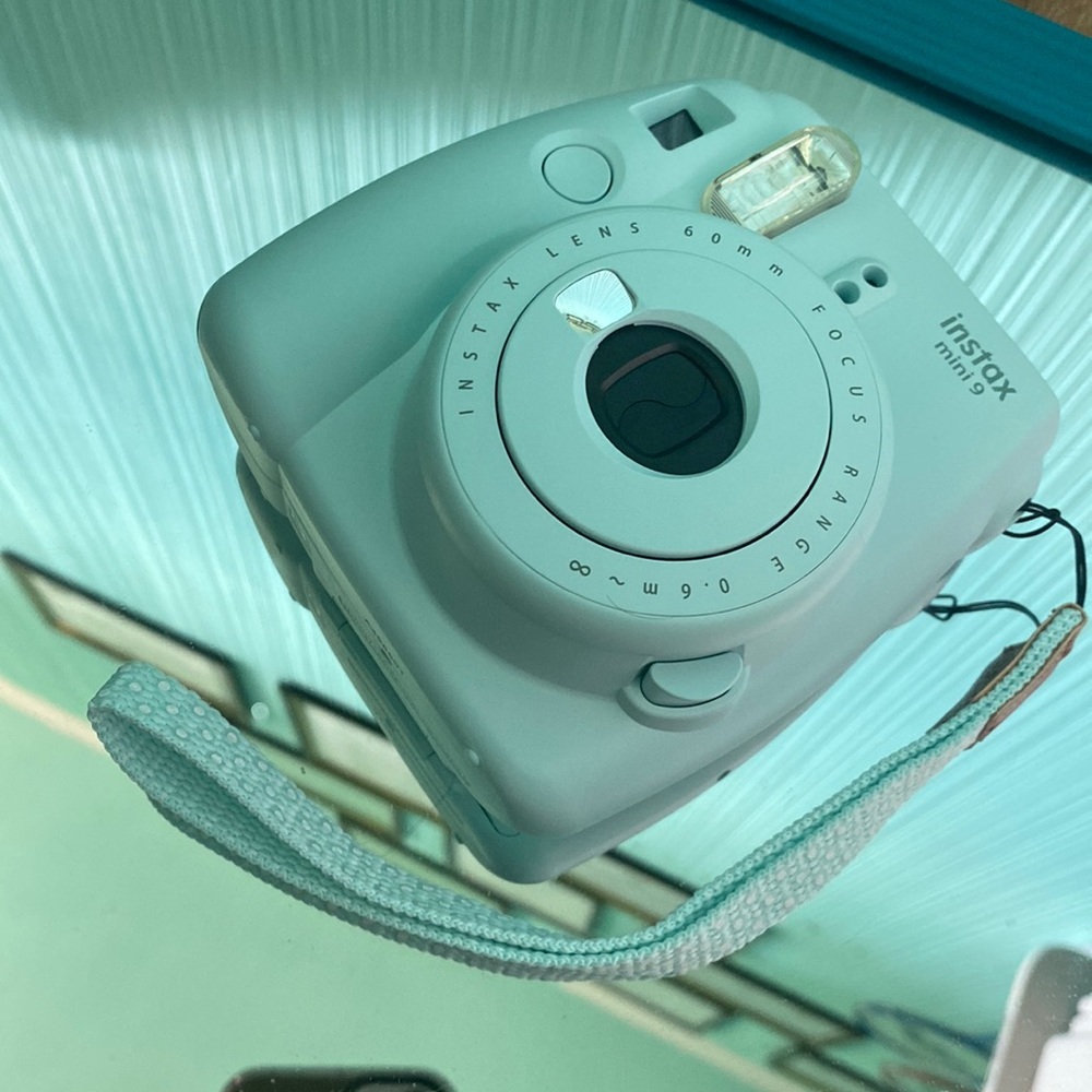 Instax Mini 9 ice blue camera